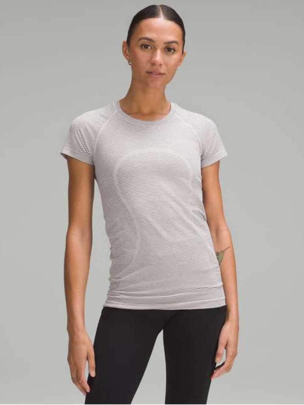 LULULEMON White/Grey Striped Swiftly Tech Short Sleeve Crewneck Top - Sz 10/12